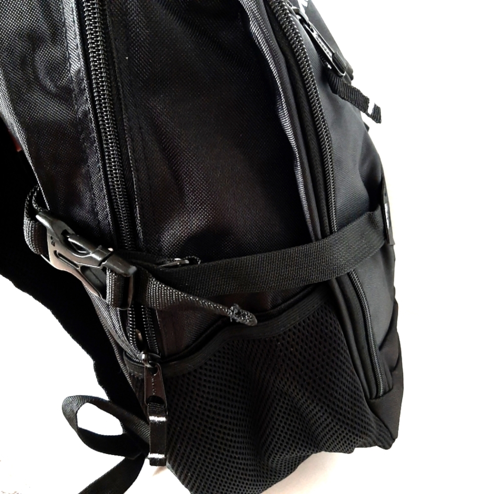 NEW Reebok Unisex Backpack - Picture 4 of 8